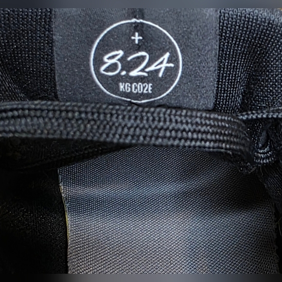 Allbirds Women's Black and White Plant Pacer Sneakers. Size 8.25. Good Condotion - Picture 8 of 8